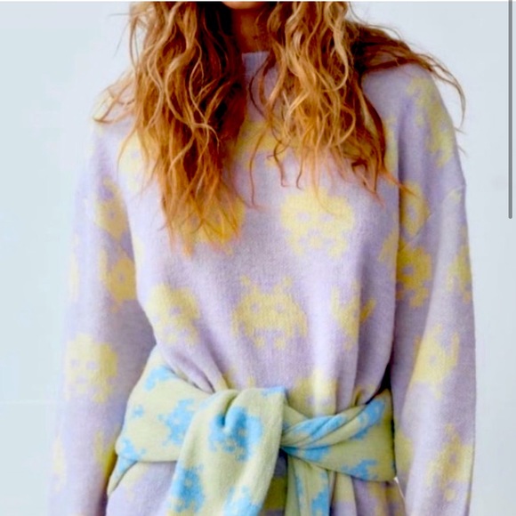 S Zara Space Invaders Oversized Knit Sweater Medium Purple Yellow - Picture 3 of 8